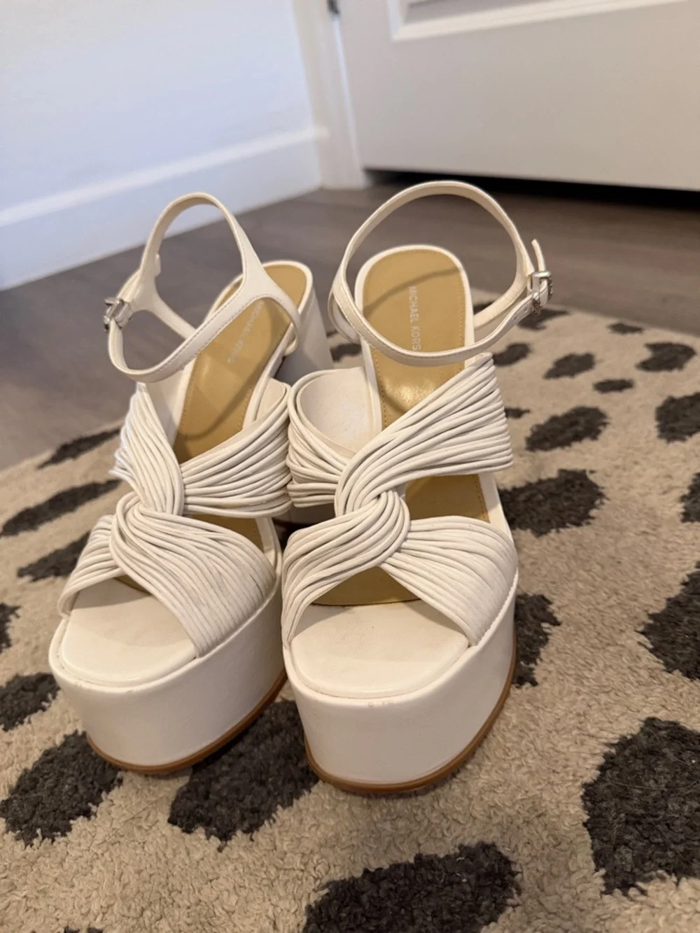 Women’s Michael Kors White Platform Knot Strap Sandals Heels